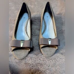Etienne Aigner open toe wedges size 8